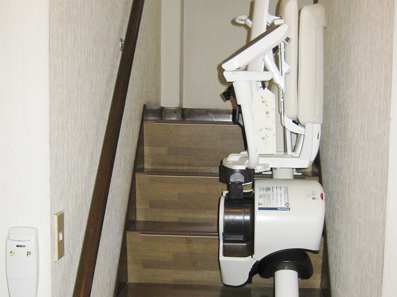 階段昇降機折り畳み状態
